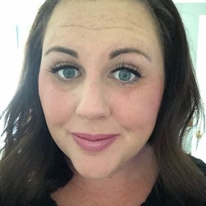 Meet your Posher, Lynsey